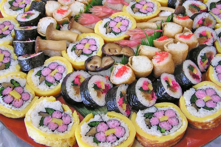 太巻き祭り寿司 日本の食べ物用語辞典